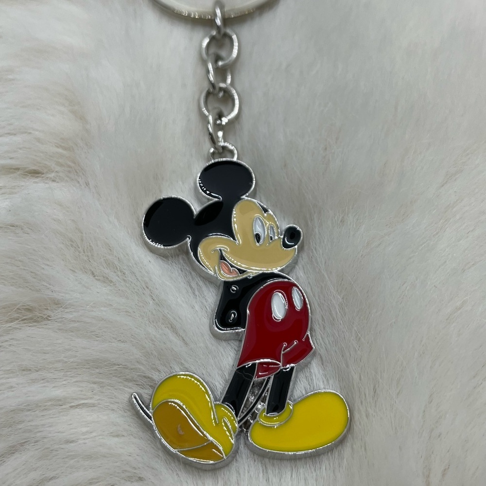 Limited production Mickey Mouse clubhouse classic  Mickey keychain